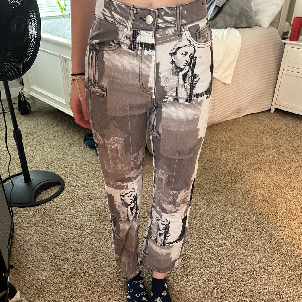 Super cute printed pants